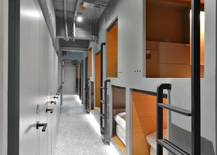 Hostel Tiang Capsule *